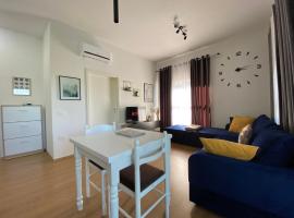 Cozy Apt in Mangalem21 Wifi/Ac/Netflix, hotel near Bektashi World Centre, Tirana