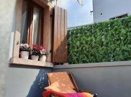 Casa Edda, hotel u gradu Malčezine