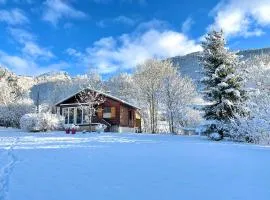 Chalet cosy dominant le village