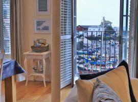 Harbourside Apartment, hotel in Mevagissey