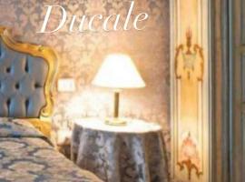 palazzo suite ducale, B&B in Venice