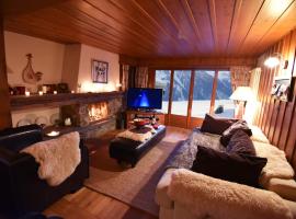 Ski-in, Chalet-style appt Central Verbier - 1 Min Walk to Lift, σαλέ σε Verbier
