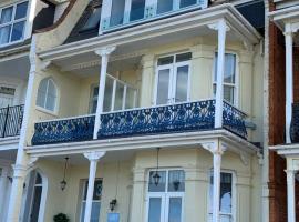 Lazy Waves Boutique B&B, hotel perto de Newquay Blue Reef Aquarium, Newquay