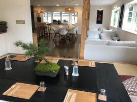 Myoko Forest Lodge، فندق في ميوكو