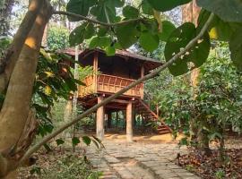 TREKKING TRAILS ECO STAY, familiehotel i Kalpetta