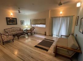 Ishan Apartments 3BHK Individual Rooms, holiday rental in Vadodara