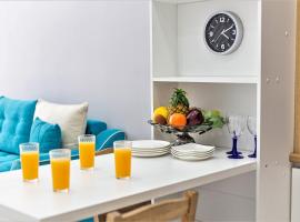 В Apple City квартира с своим двором, hotel em Astana