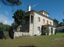 Casa das Eiras, hotel with parking in Tondela