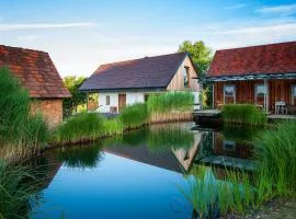 Ferienhaus mit privaten Schwimmteich und Sauna