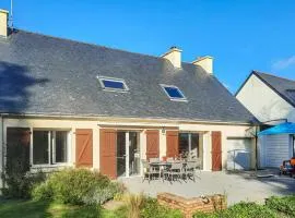 Lovely Home In Moelan Sur Mer With Wifi