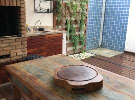 ACONCHEGO EM FAMÍLIA_JUQUEHY, hotel en Juqueí