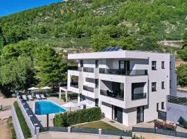 Stunning Apartment In Baska Voda