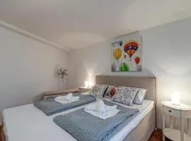 Holiday house Črni Kal - Pri Roktovih