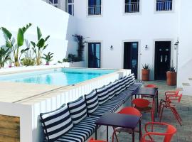 Casa Rosa Villa with Pool in Olhao Centre