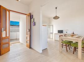 Appartamento Iris by BarbarHouse, hotel em Torre Lapillo