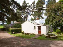 The Bungalow, bungalow in Elgin