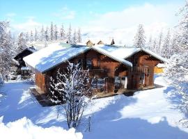 CASA Les Heureux Magnifique CHALET 6 chambres à RISOUL, шале у місті Різуль