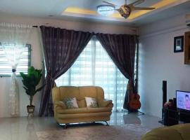 7eVenKitchen Hmestay, hotel near Sultan Abdul Halim Airport - AOR, 