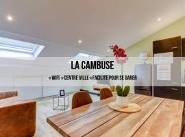 LA CAMBUSE TOPDESTINATION-BOURG - Centre ville - Classé 3 étoiles, отель в городе Бурк-ан-Бресс