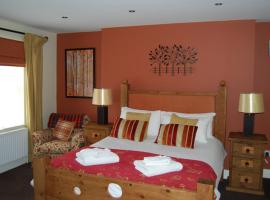 The Barrington Arms Hotel, hotel with parking in Shrivenham