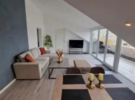 Lovely 2-bedroom loft with panoramic view.