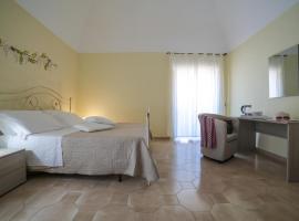 Flowers apartments & rooms, hotel di Meta