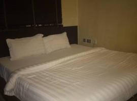 Winstons Place Hotel, hotel with parking in Onitsha