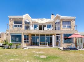 Colours of the Sea - Main house, hotel in Struisbaai
