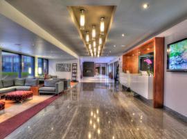 Hotel Forestel, hotel u gradu Val-dʼOr