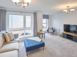 Host & Stay - 3 Queens Court, holiday home in Whitley Bay