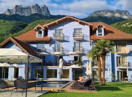 Hôtel Le Mouton Bleu, hotel a Talloires