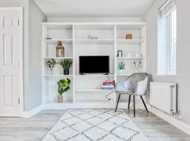 5 Bed House in Gloucester