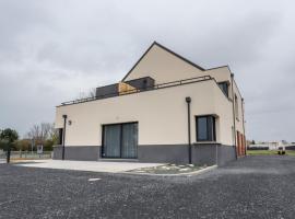 Tribord, appt avec terrasse et vue mer, parking: Saint-Côme-de-Fresné şehrinde bir otel