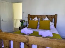 Park Crescent Lodge - Free Parking - Central York - Holiday Home