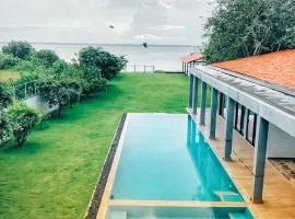 Villa Lagoonscape
