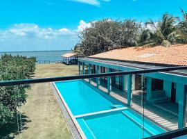 Villa Lagoonscape, hotel s jacuzzi v Negombu