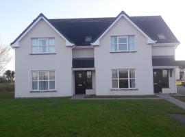 4 bedroom home by the sea, alojamiento en la playa en Cork