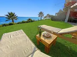 Puerto Velero Primera Línea Primer Piso al lado de la Playa! 5 pax