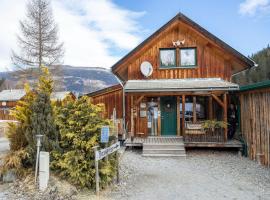 Holiday home in Styria with balcony, orlofshús/-íbúð í Stadl an der Mur