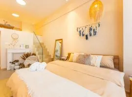 Locals Apartment Inn 11