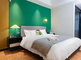 Locals Apartment Place 39