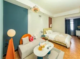Locals Apartment House 40