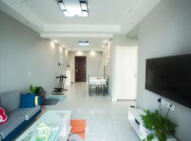 Locals Apartment House 03، فندق في نانينغ