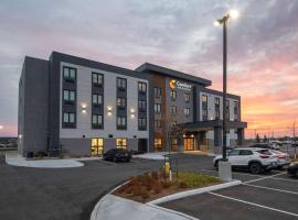 Comfort Inn & Suites, hotel poblíž Letiště Smiths Falls-Montague - YSH, Carleton Place