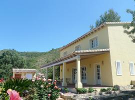 Holiday Home Eretat by Interhome, hotel amb aparcament a Adsubia