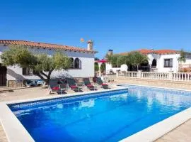 Villa Rustical Mont Roig by Interhome