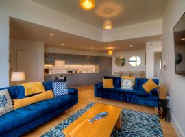 Zemu izmaksu kategorijas viesnīca Pass the Keys Stunning Luxury Marina Apartment Portsmutā