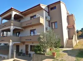 Apartment in Rovanjska near Velebit Mountains