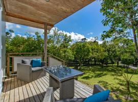 Francis Orchard Country Stay - Waipu Holiday Home, дом для отпуска в городе Waipu Cove