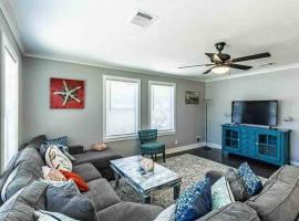 The Ocean's Resort - Modern Amenities, holiday home in Galveston